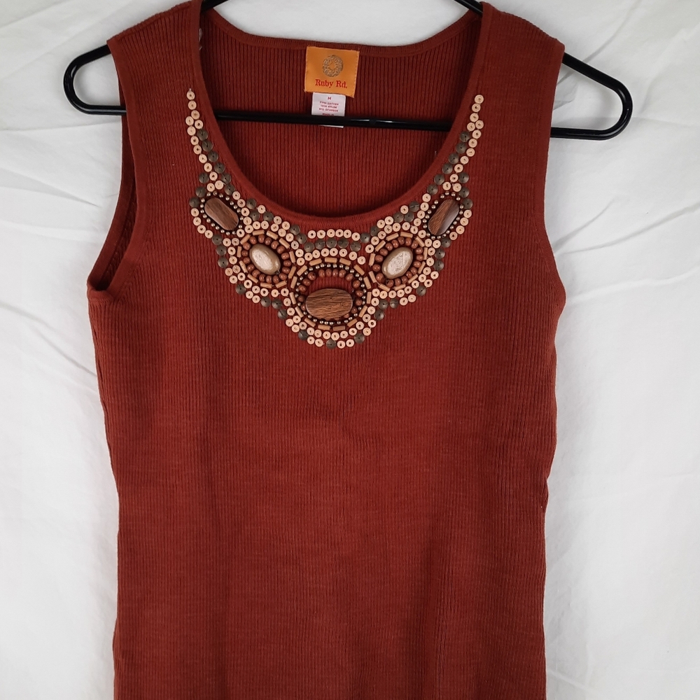 Ribbed Sleeveless Ruby Rd. Beaded Top Warm Pumpkin Colored Size M